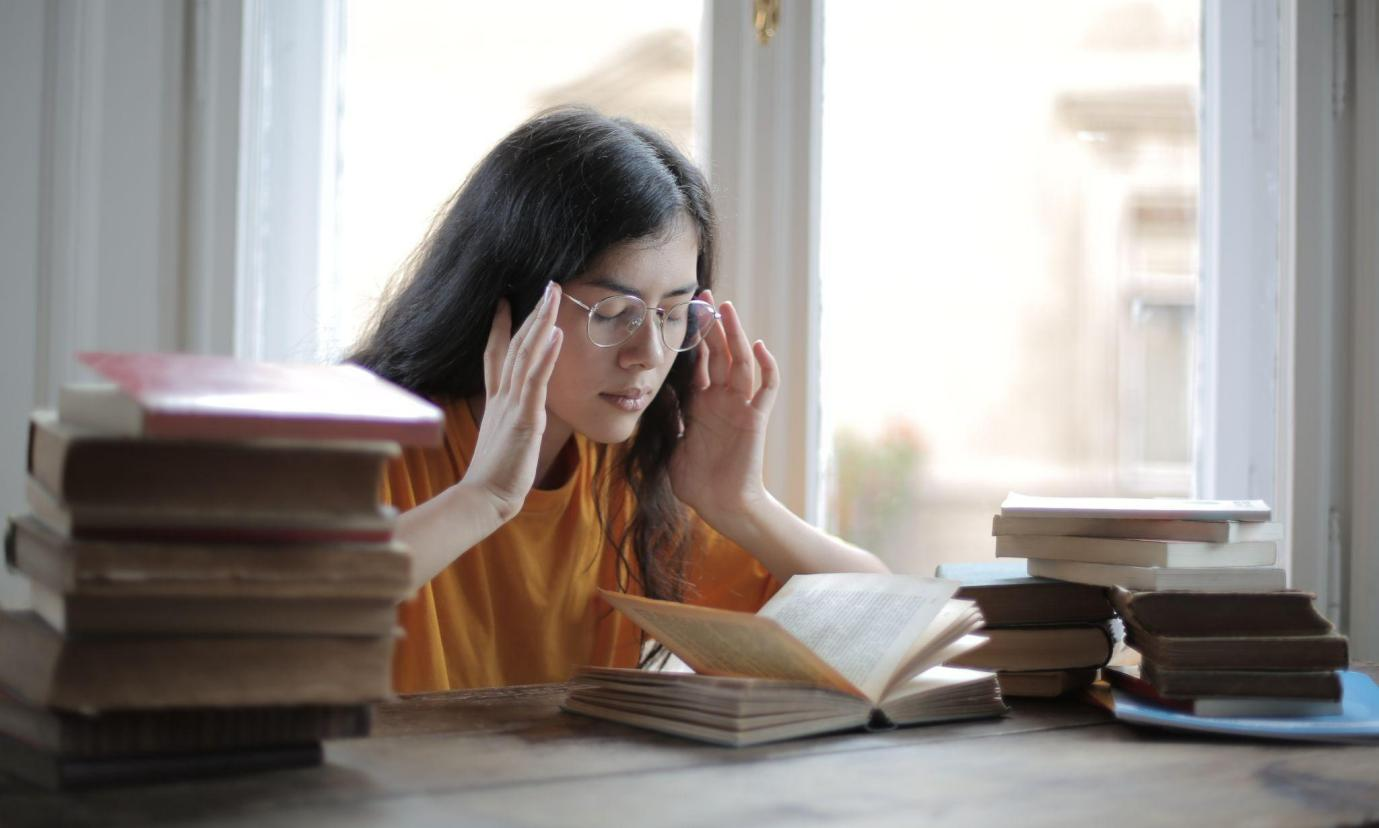 Living with Migraines — How It Affects Your Daily Life