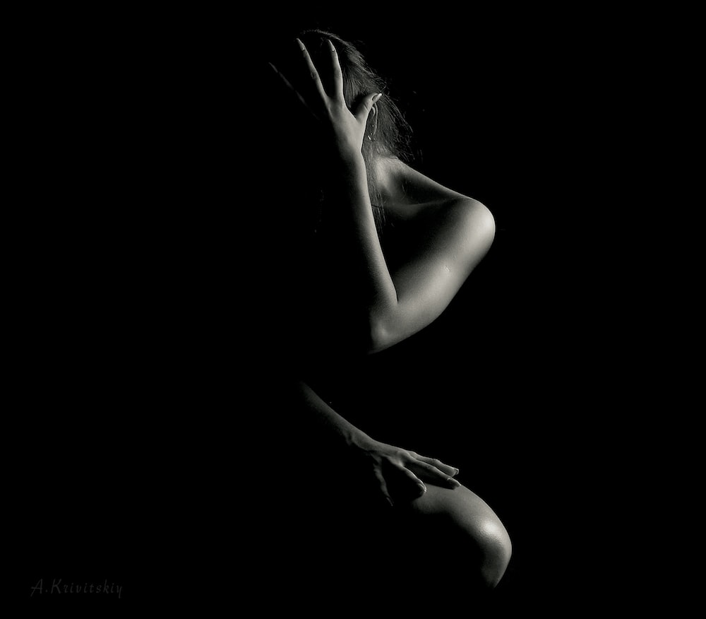 silhouette of the female body