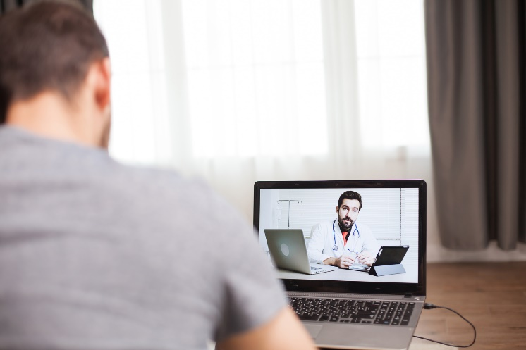 Telemedicine consultation over computer.