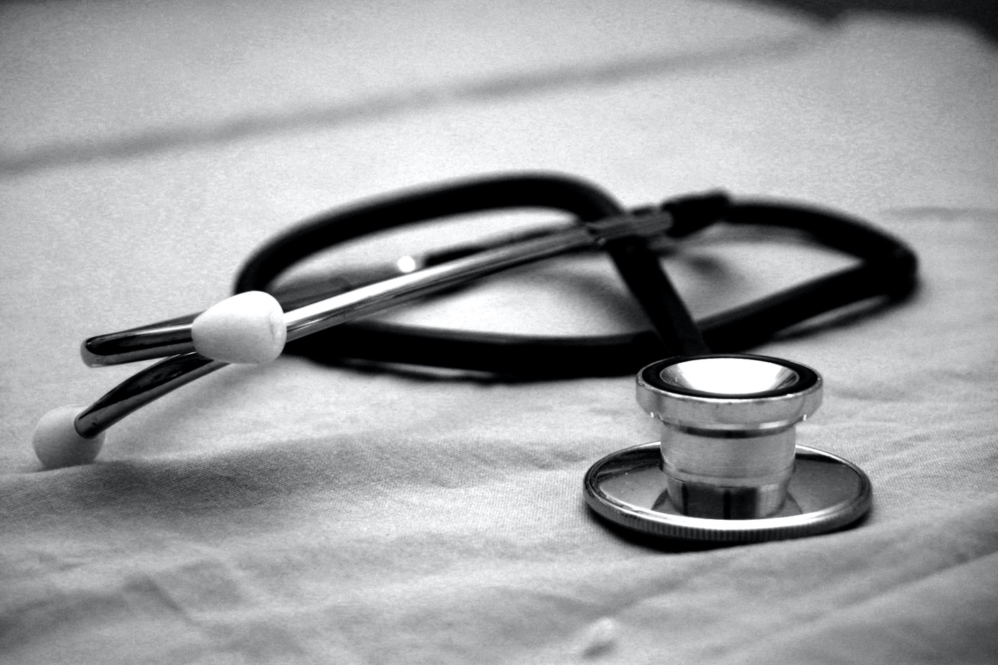Black and white picture of stethoscope 