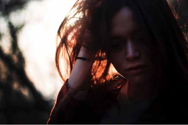 woman-having-hair-fall